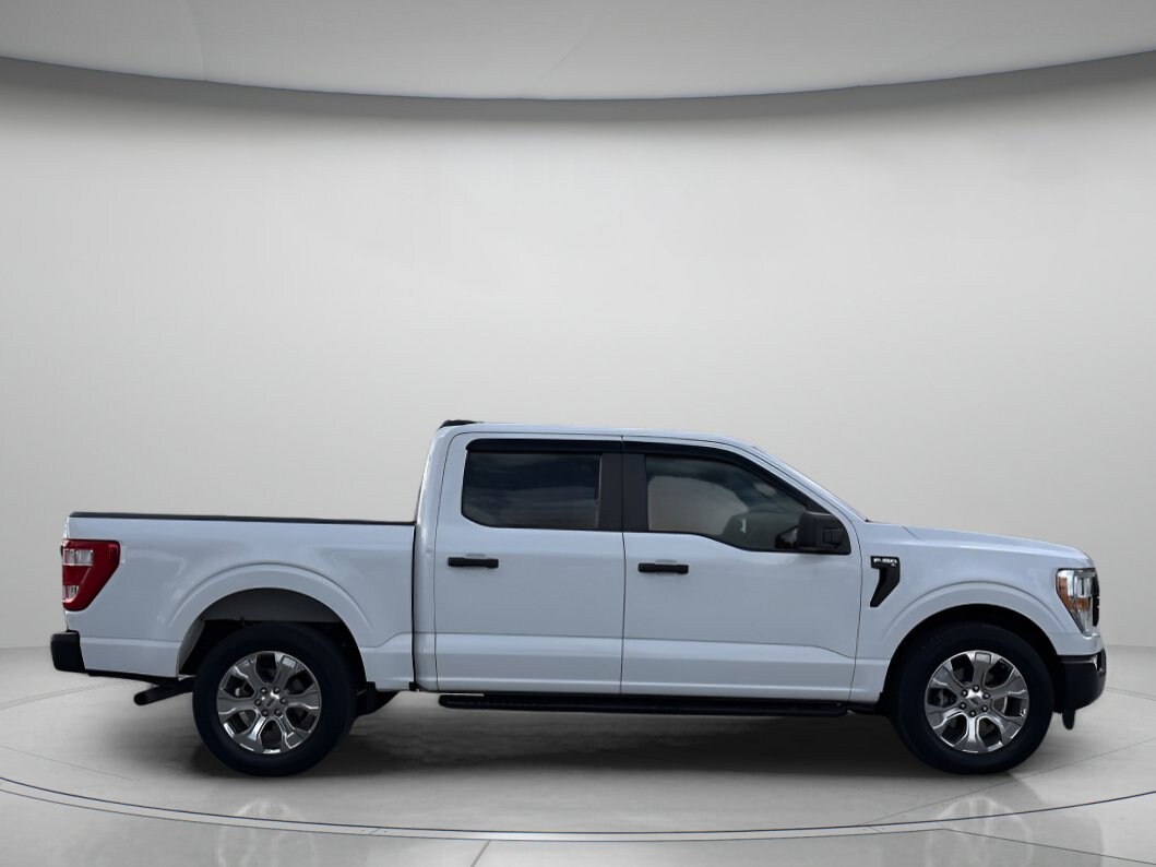 2021 Ford F-150 XL photo 2