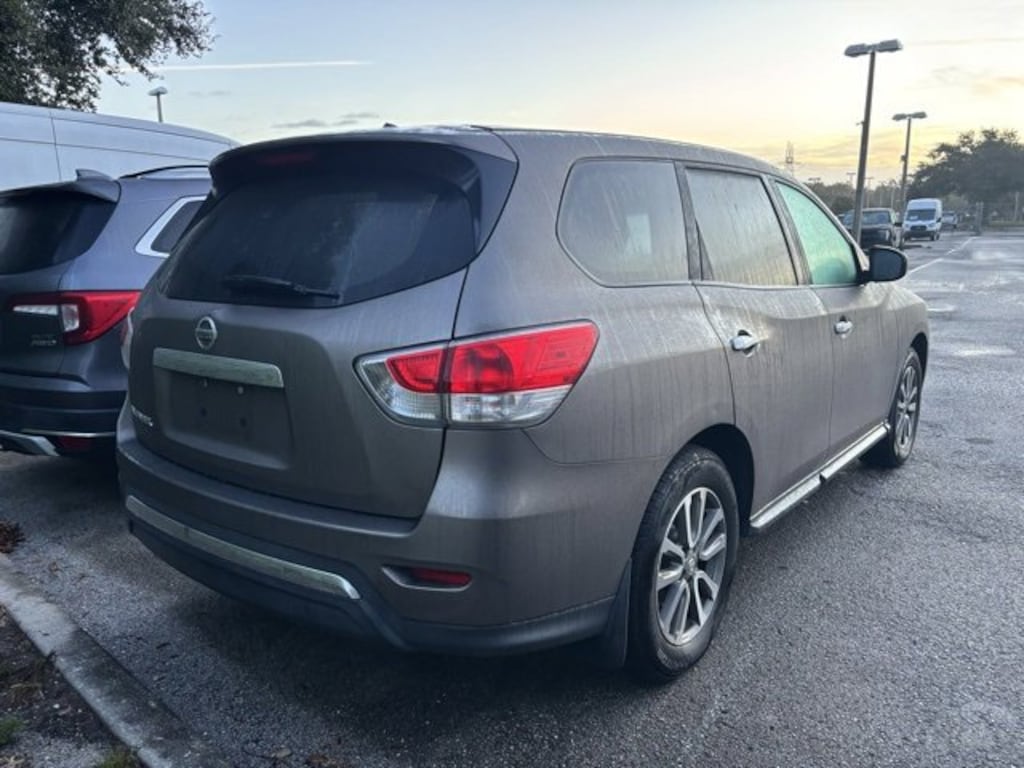 Used 2014 Nissan Pathfinder S Sport Utility