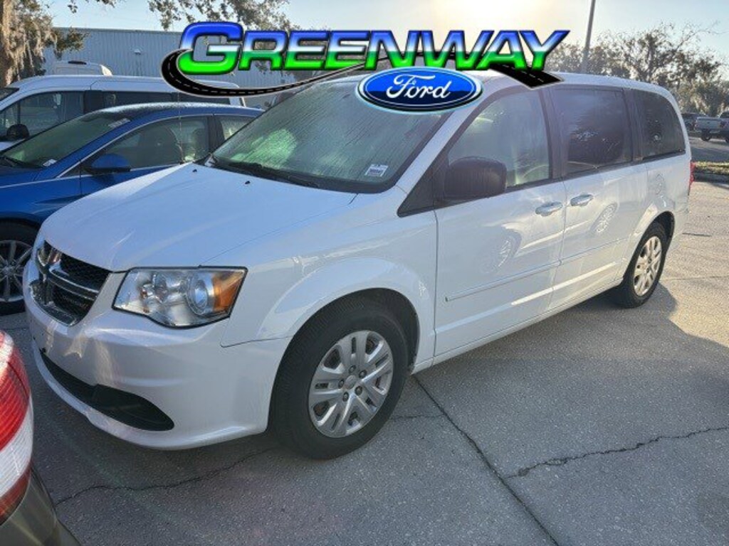 Used 2017 Dodge Grand Caravan SE Mini-van, Passenger