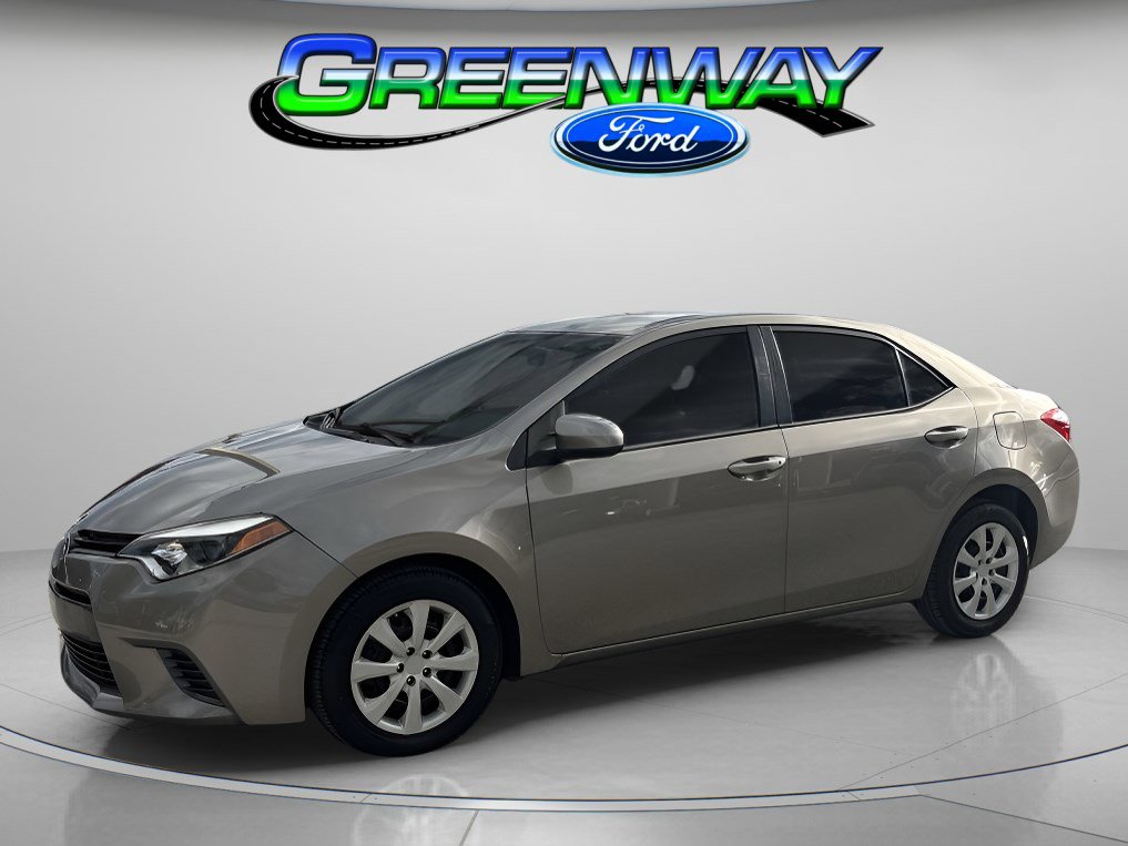 2016 Toyota Corolla LE's photo