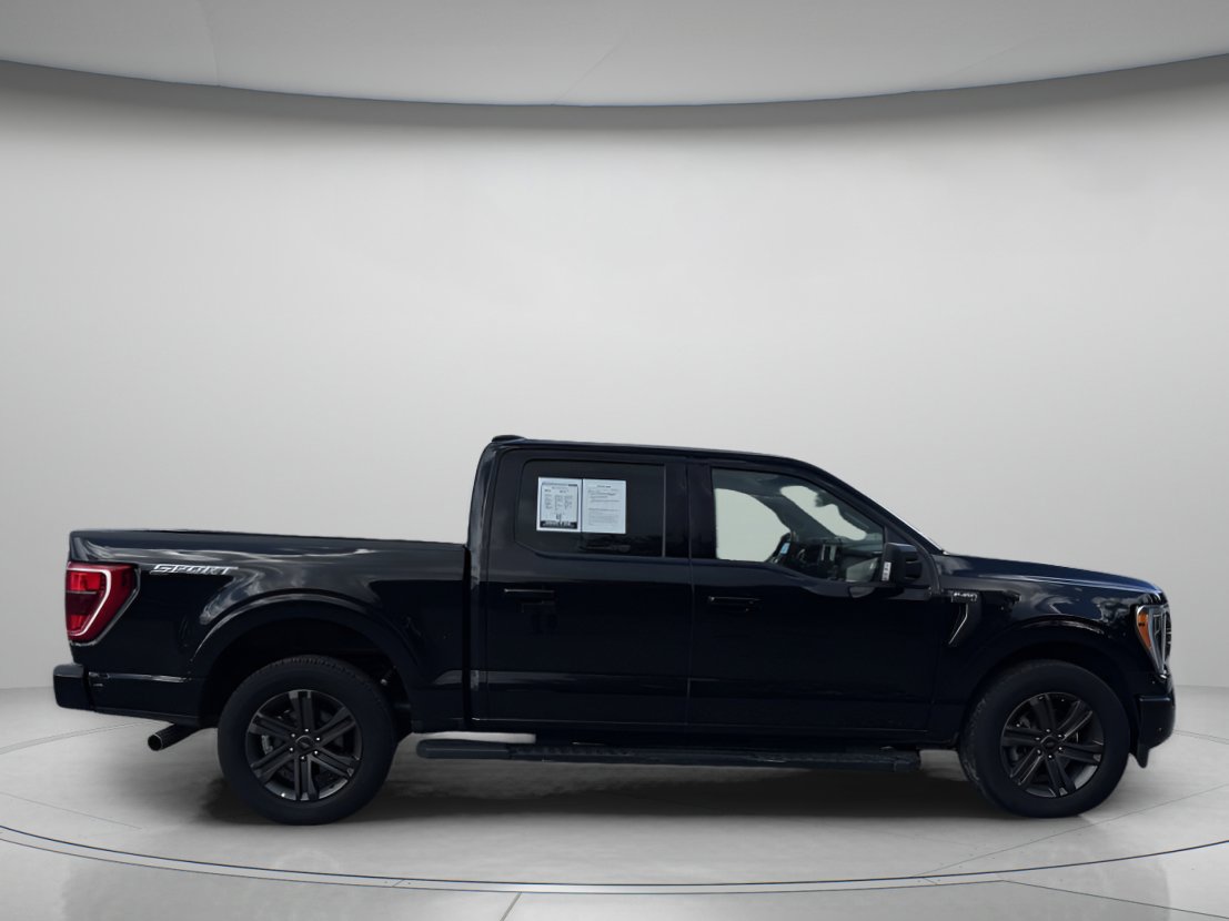 2023 Ford F-150 XLT photo 2