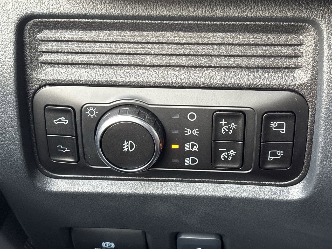 2026 Ford F-250 Super Duty Platinum - Photo 29