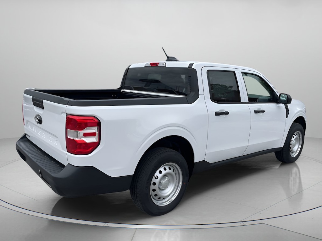 New 2026 Ford Maverick XL Crew Cab Pickup