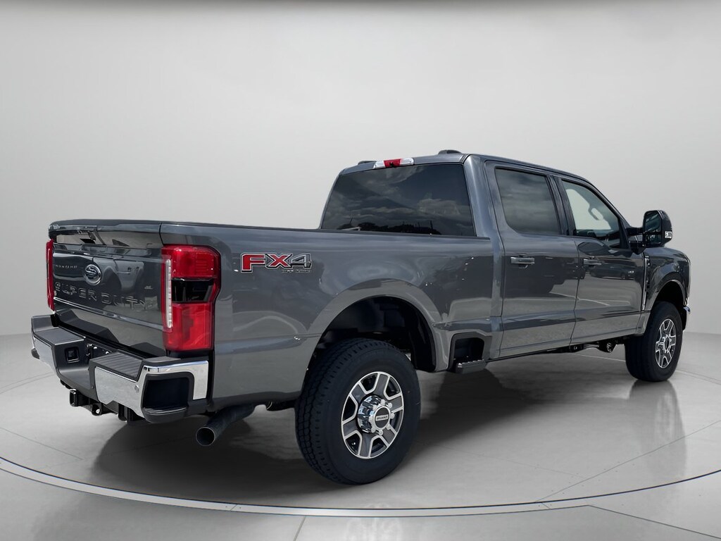 New 2026 Ford Super Duty F-250 SRW Lariat Crew Cab Pickup