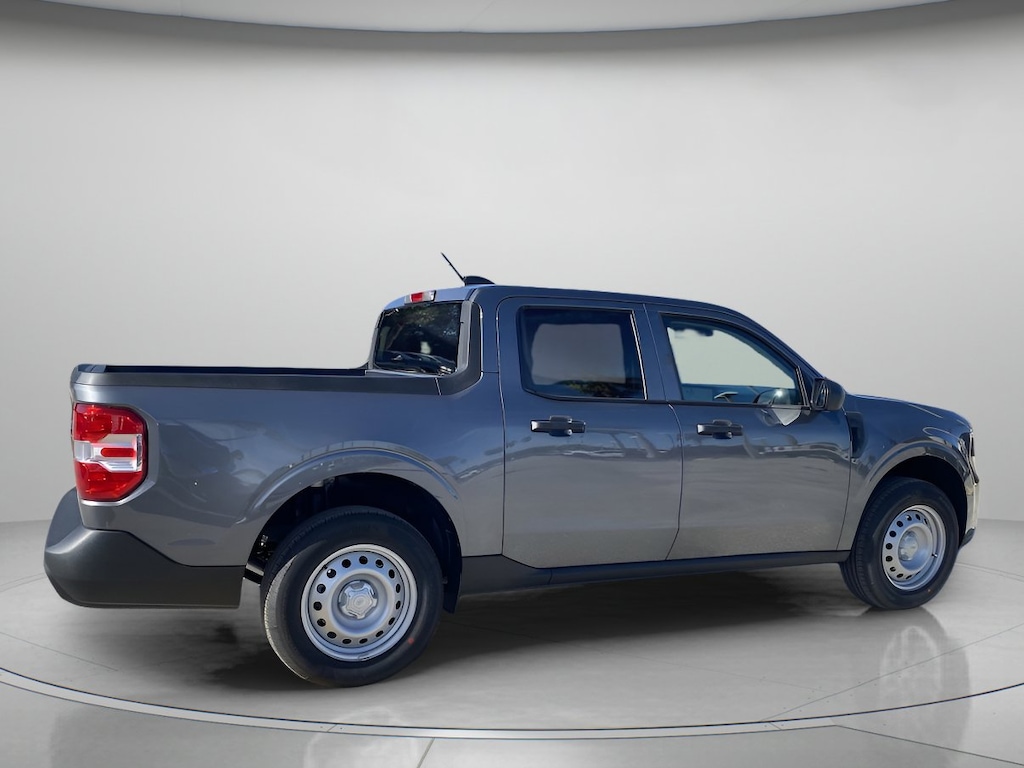 New 2026 Ford Maverick XL Crew Cab Pickup