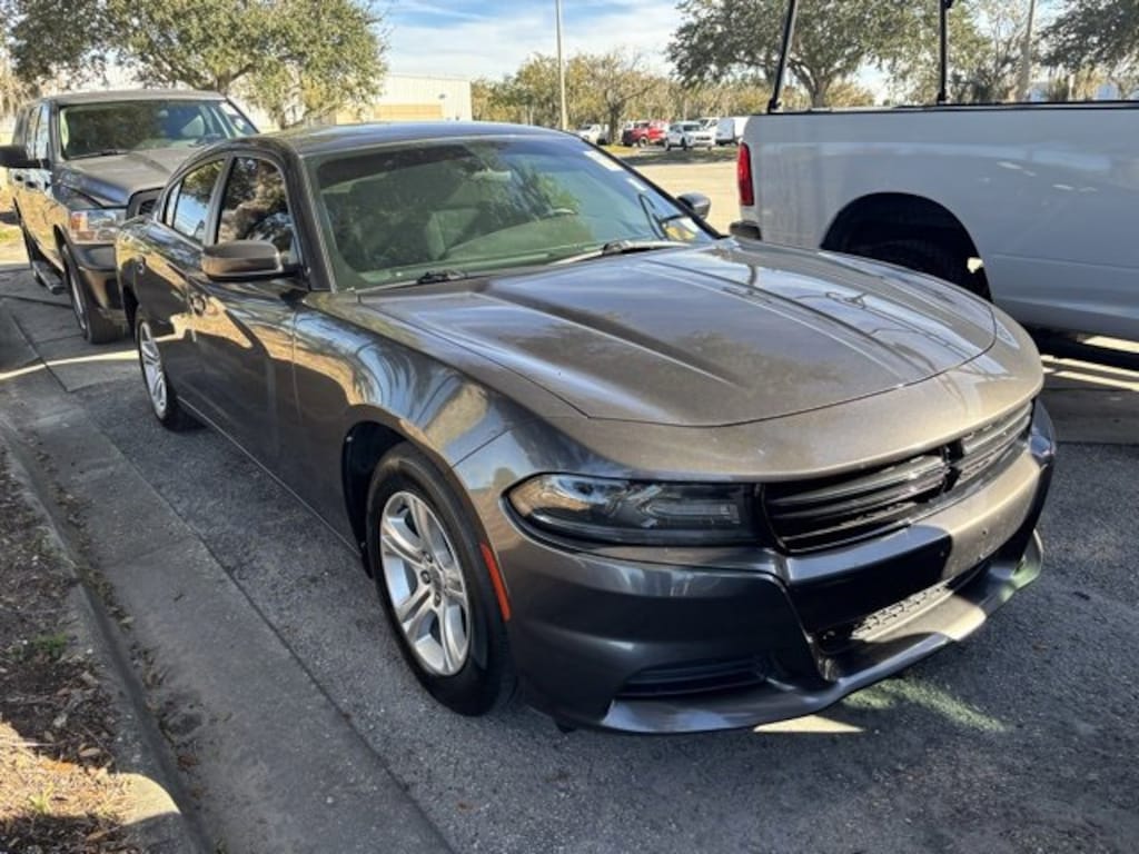 Used 2019 Dodge Charger SXT 4dr Car