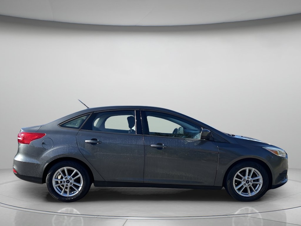 Used 2018 Ford Focus SE 4dr Car