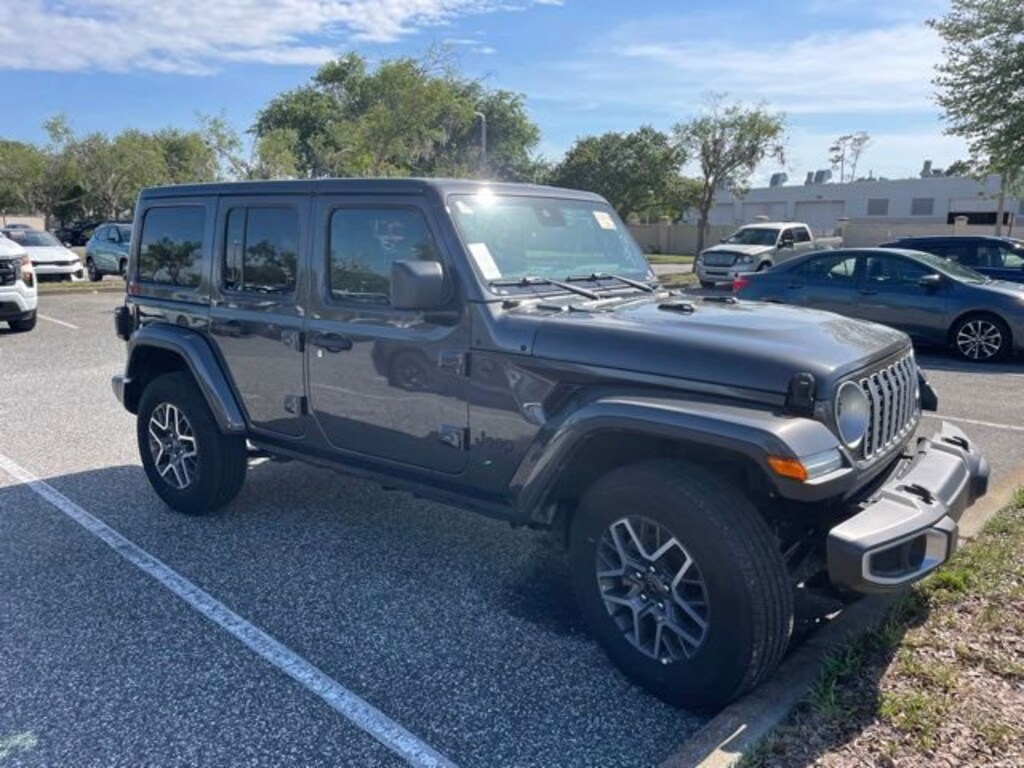 Used 2025 Jeep Wrangler Sahara SUV