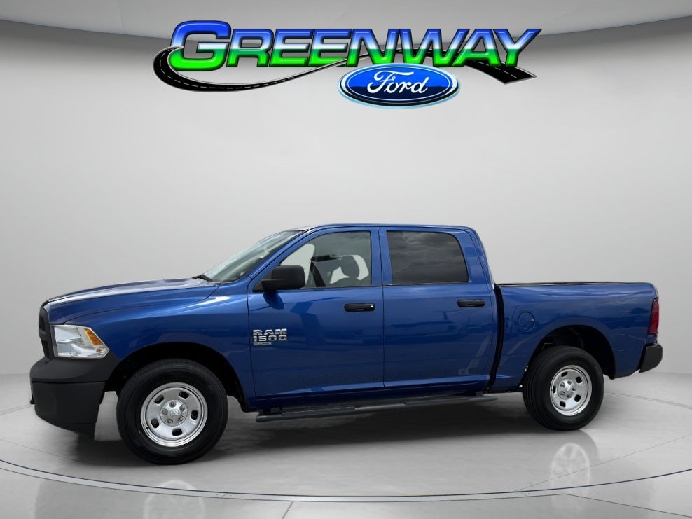 2019 RAM 1500 Classic Tradesman 4x4 Crew Cab 5'7's photo