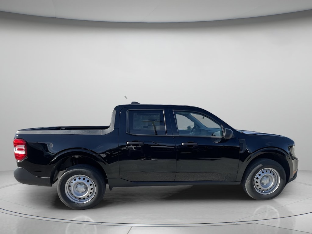 New 2026 Ford Maverick XL Crew Cab Pickup