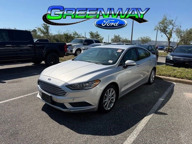 2017 Ford Fusion S's photo