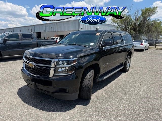 2019 Chevrolet Suburban 2WD 1500 LS's photo
