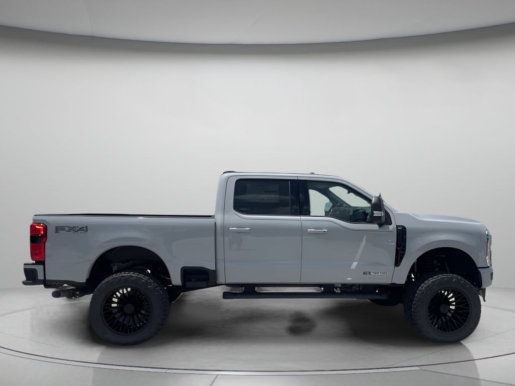 New 2026 Ford Super Duty F-250 SRW XLT Lift Crew Cab Pickup