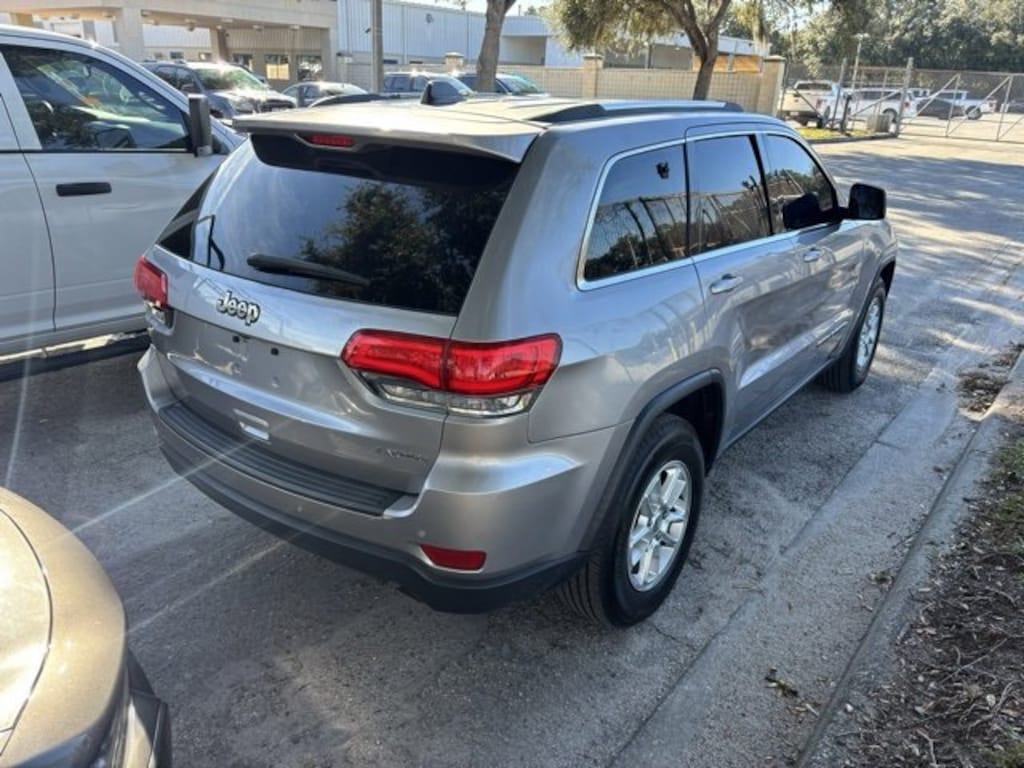 Used 2019 Jeep Grand Cherokee Laredo E Sport Utility