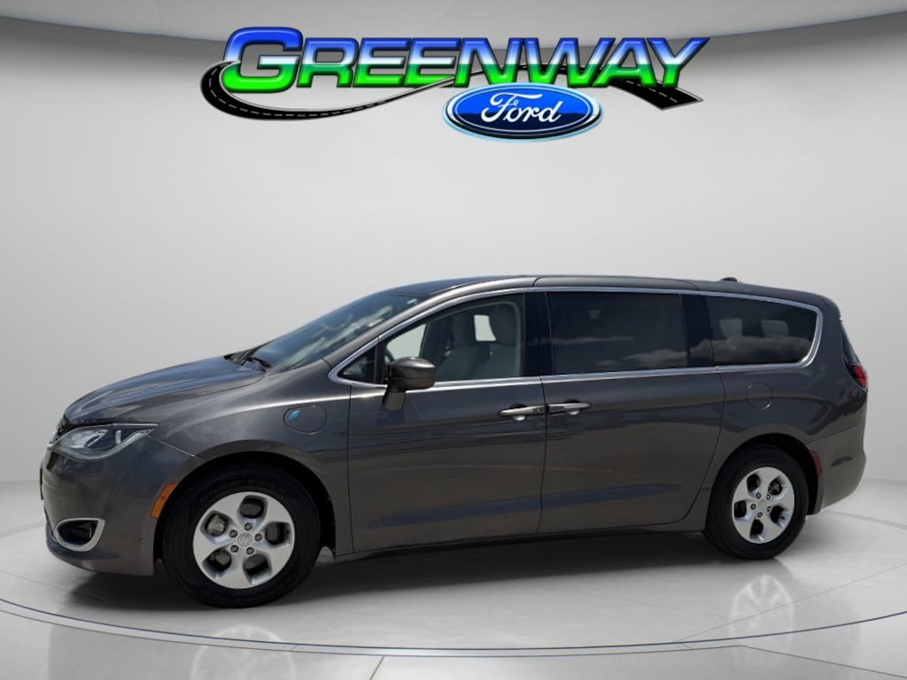 Used 2017 Chrysler Pacifica Touring Plus Mini-van, Passenger
