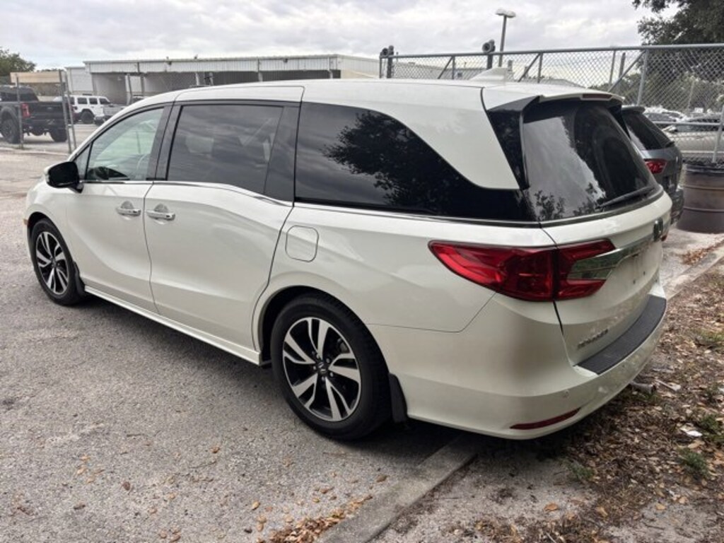 Used 2019 Honda Odyssey Elite Mini-van, Passenger