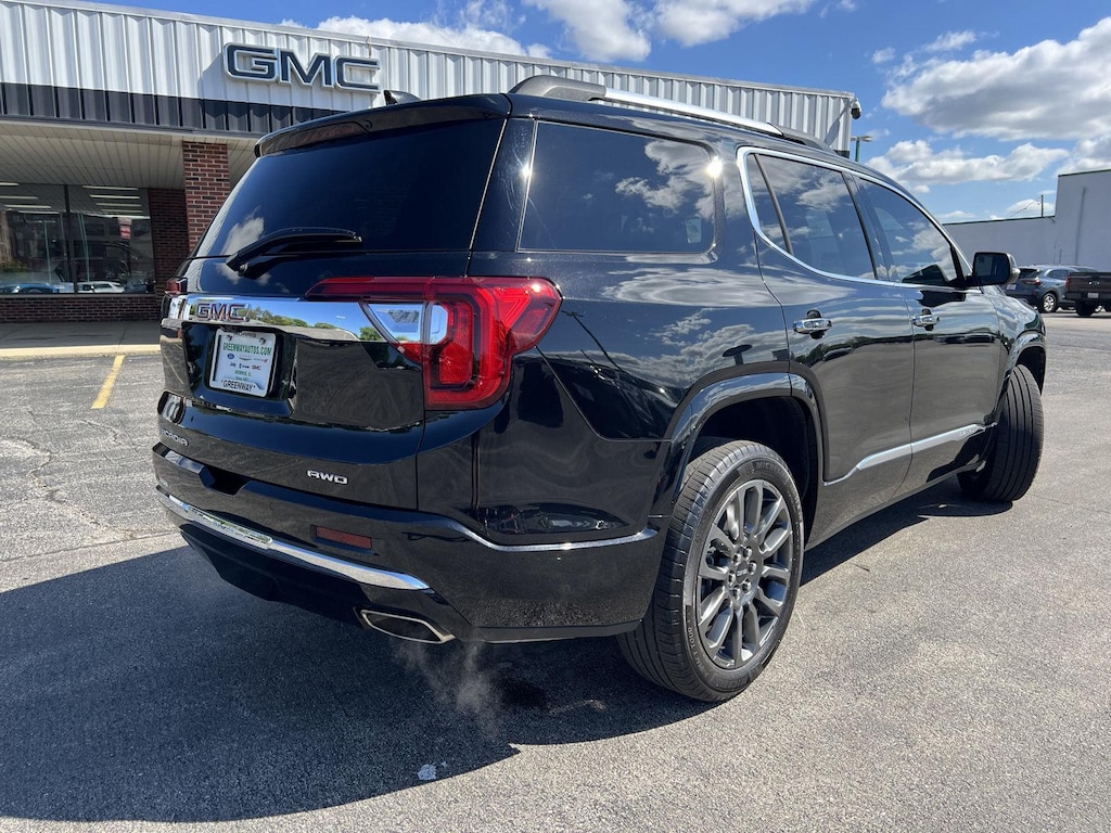 Used 2023 GMC Acadia Denali
