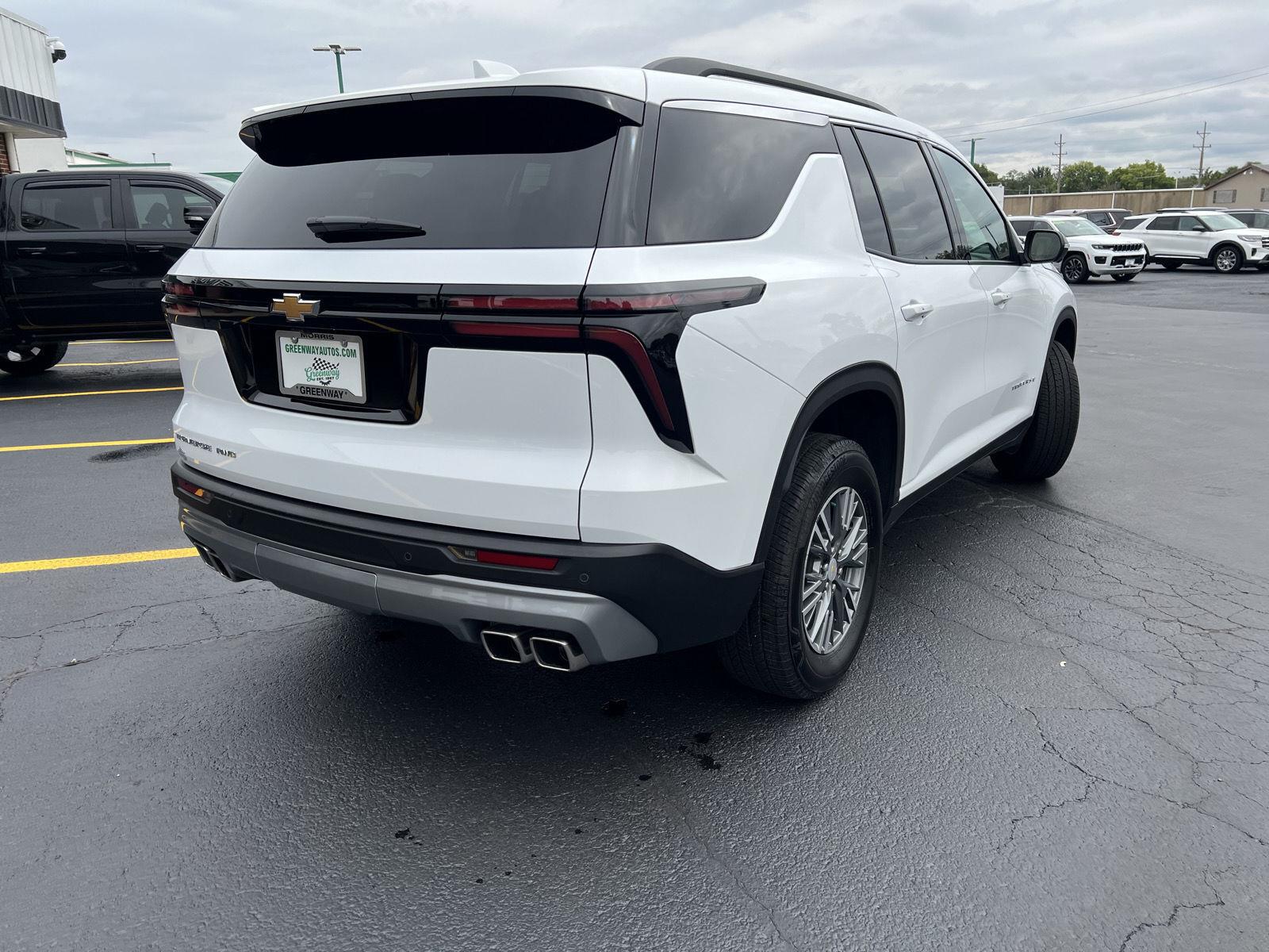 Used 2025 Chevrolet Traverse AWD LT SUV
