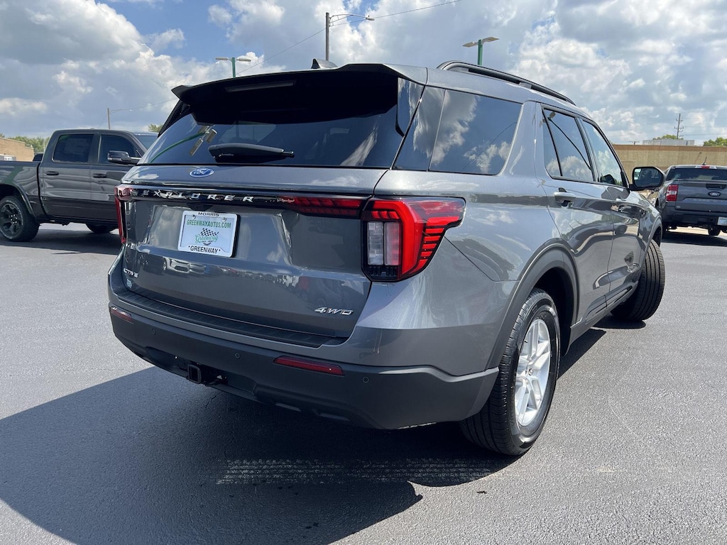 New 2026 Ford Explorer Active w/200A Pkg SUV