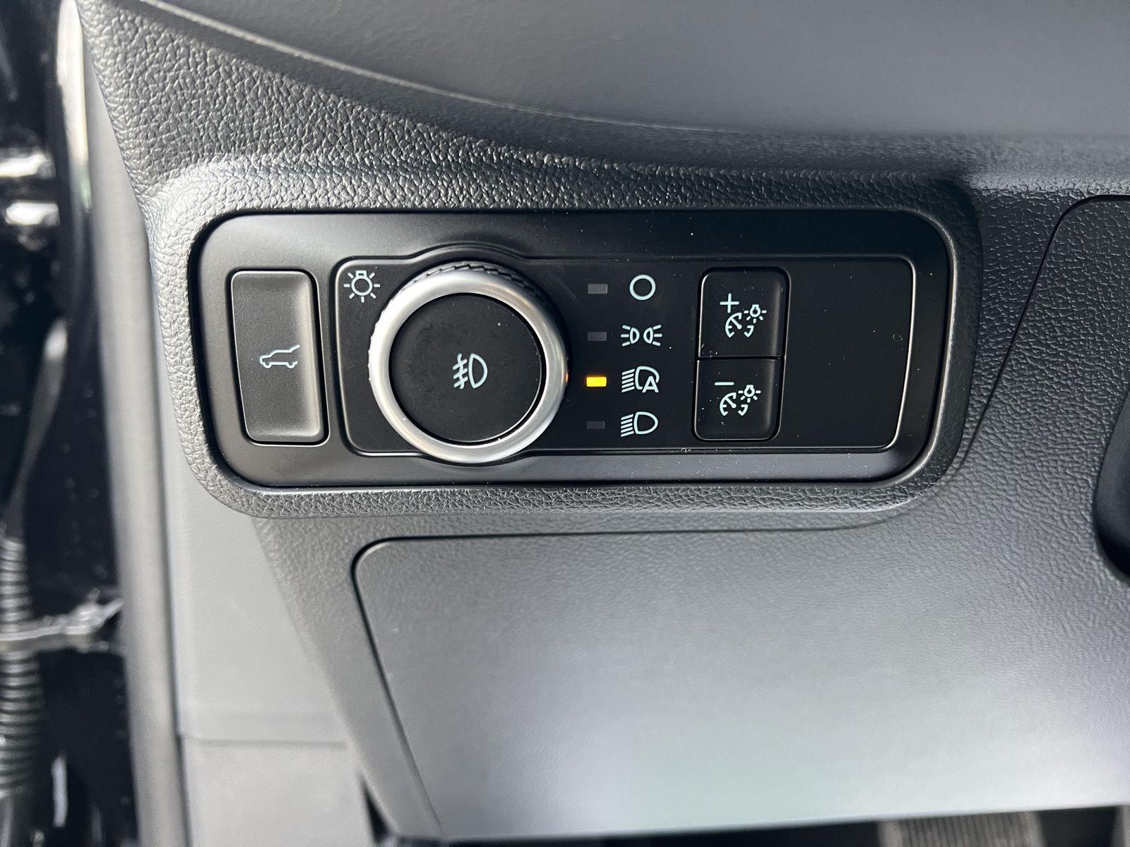 2026 Ford Explorer ST-Line - Photo 23