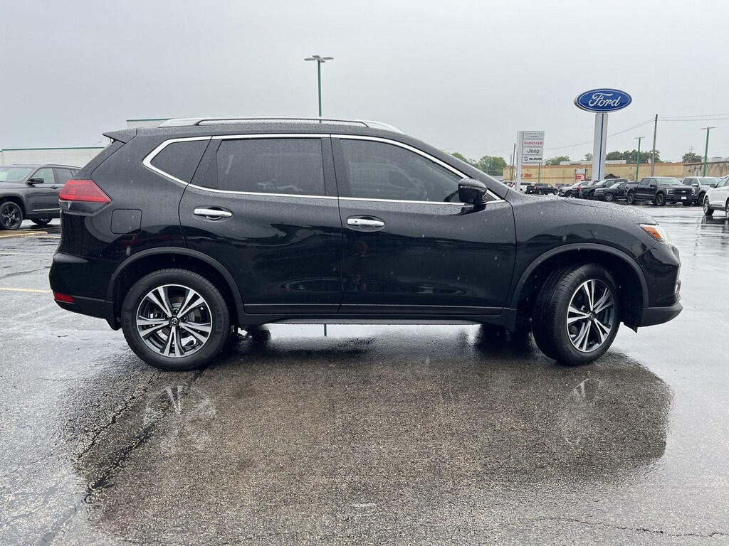Used 2020 Nissan Rogue SV SUV