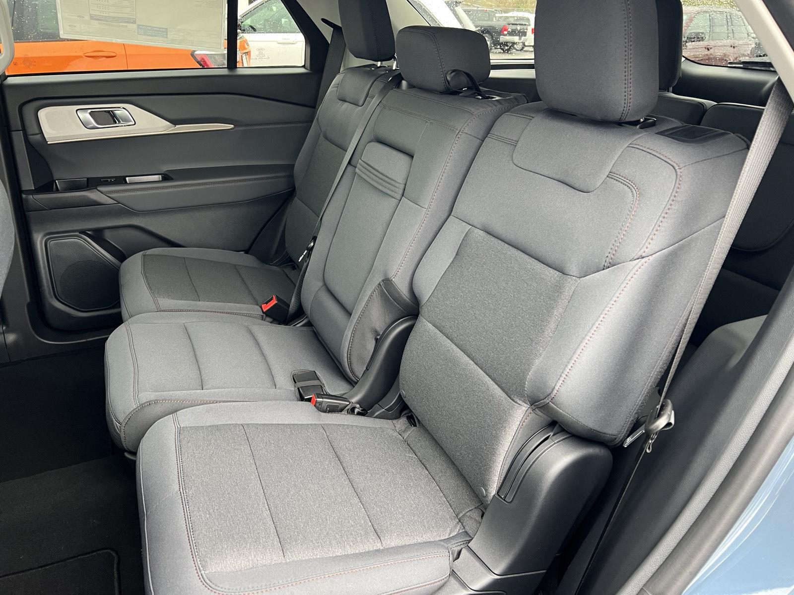 2026 Ford Explorer Active - Photo 38