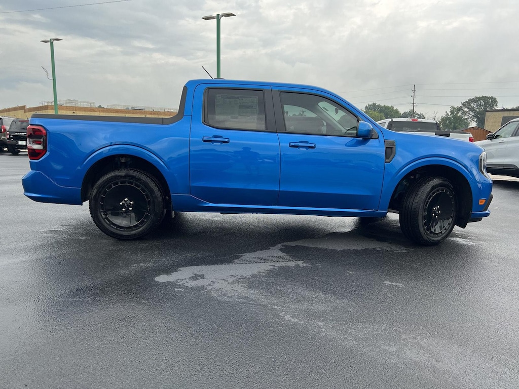 New 2026 Ford Maverick Lobo Standard SuperCrew