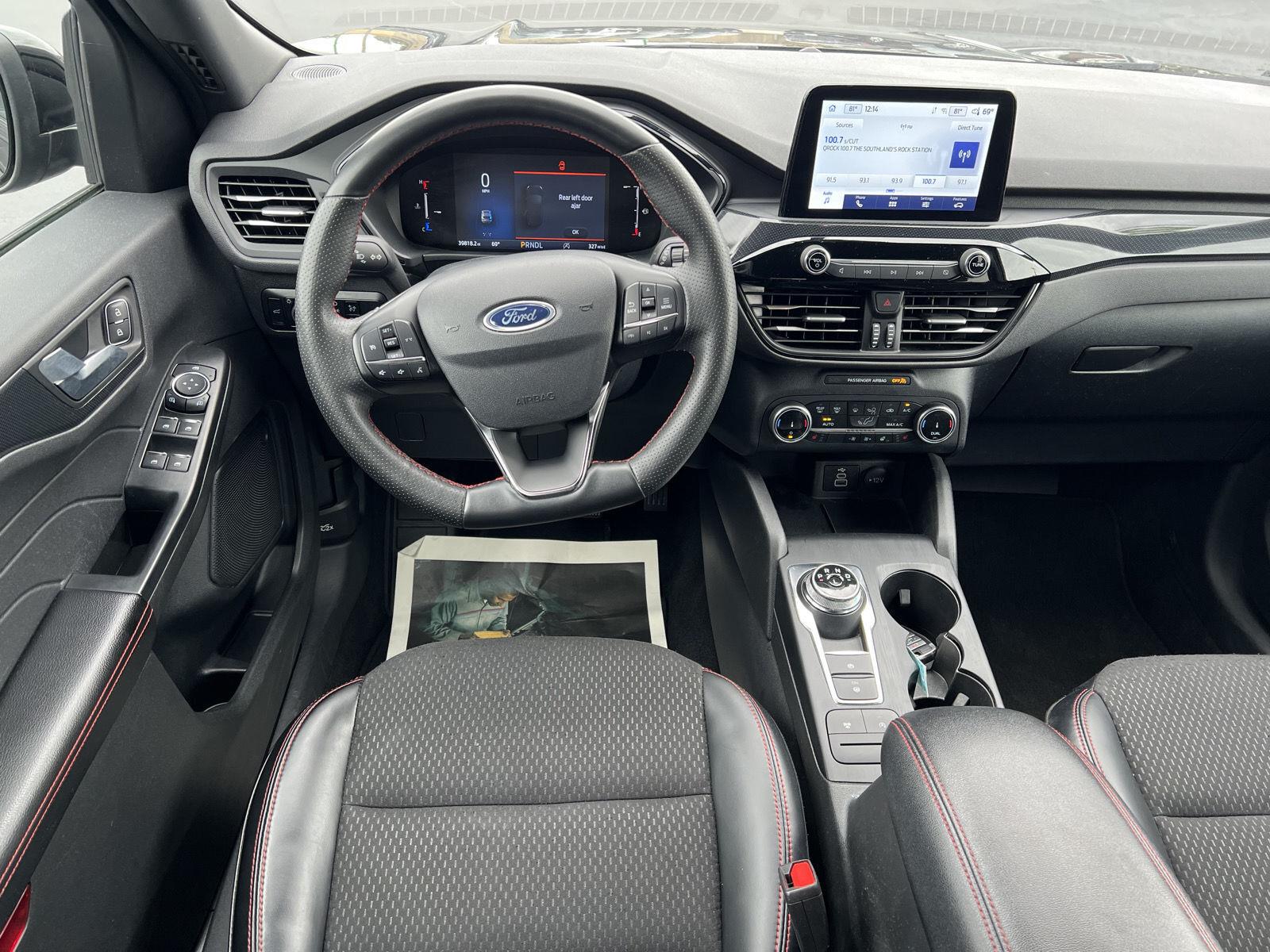 2025 Ford Escape ST-Line Select - Photo 21