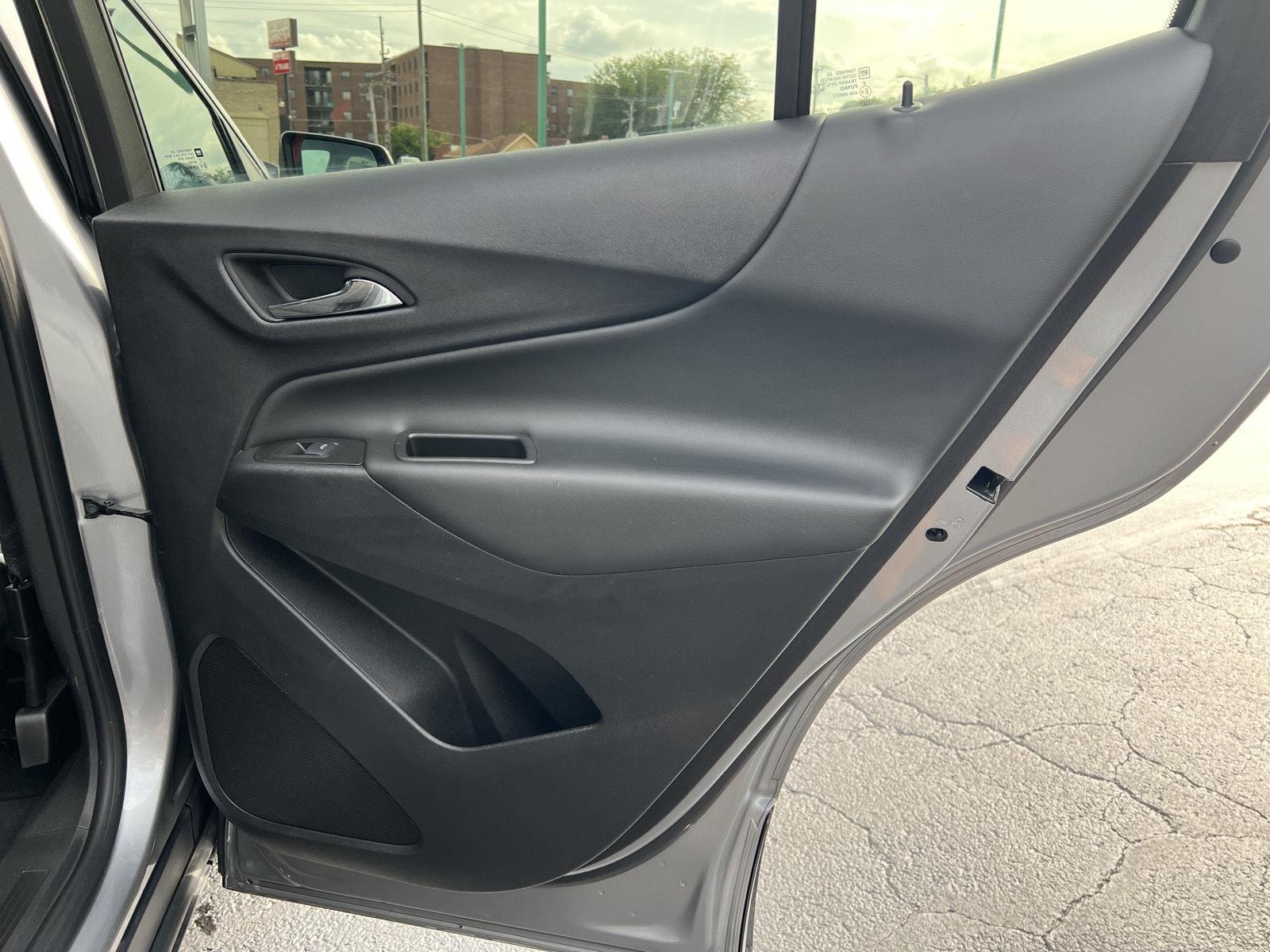 2024 Chevrolet Equinox LT - Photo 18