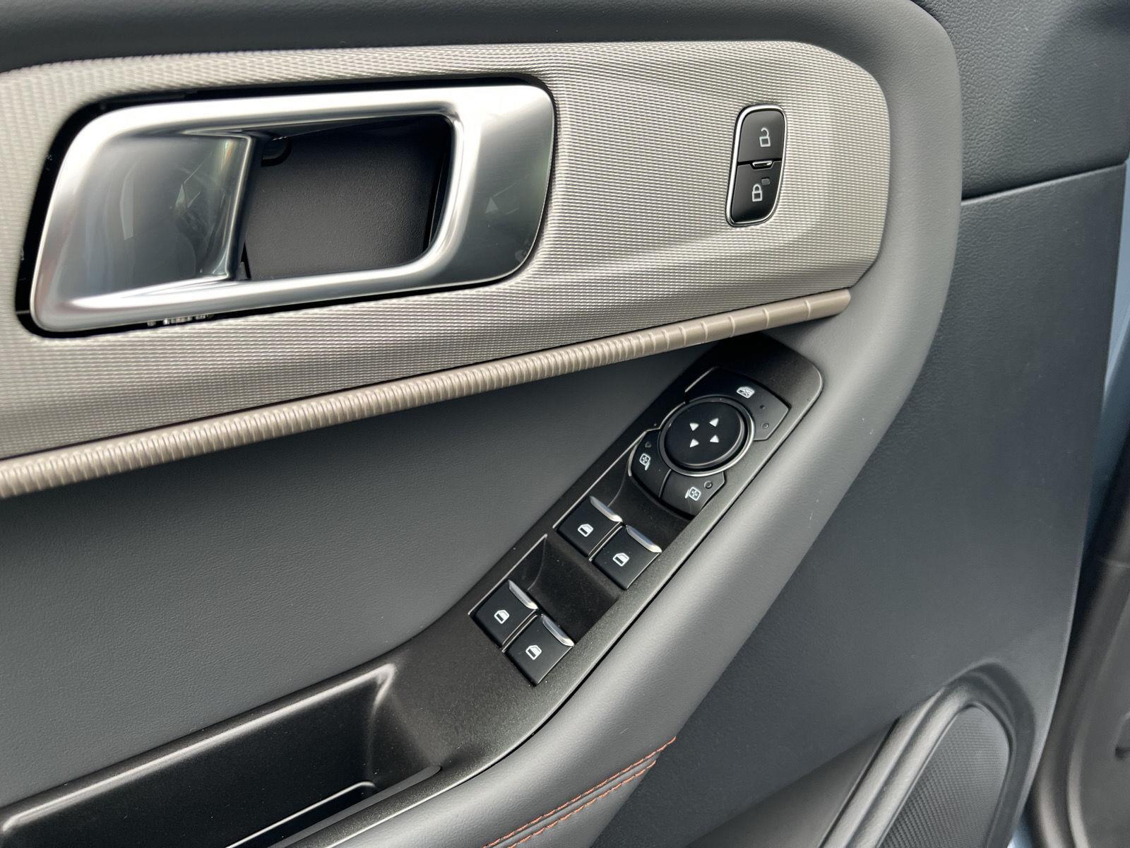 2026 Ford Explorer Active - Photo 14