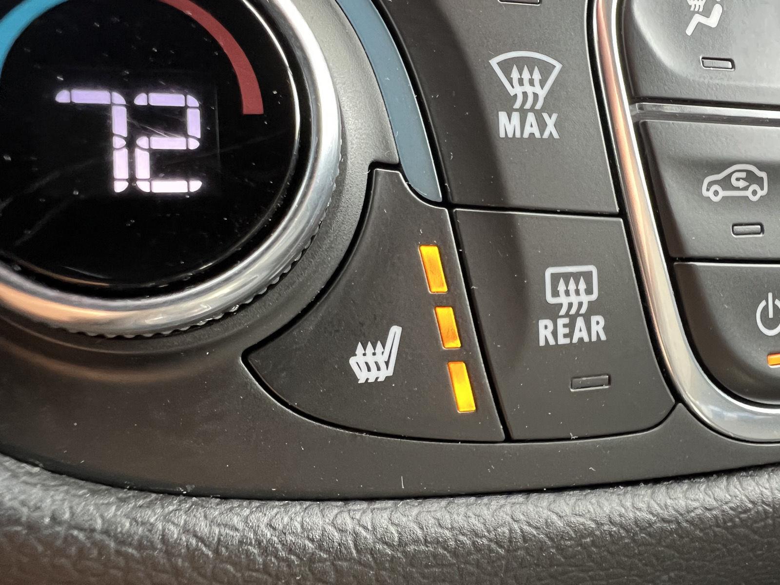 2024 Chevrolet Equinox LT - Photo 32