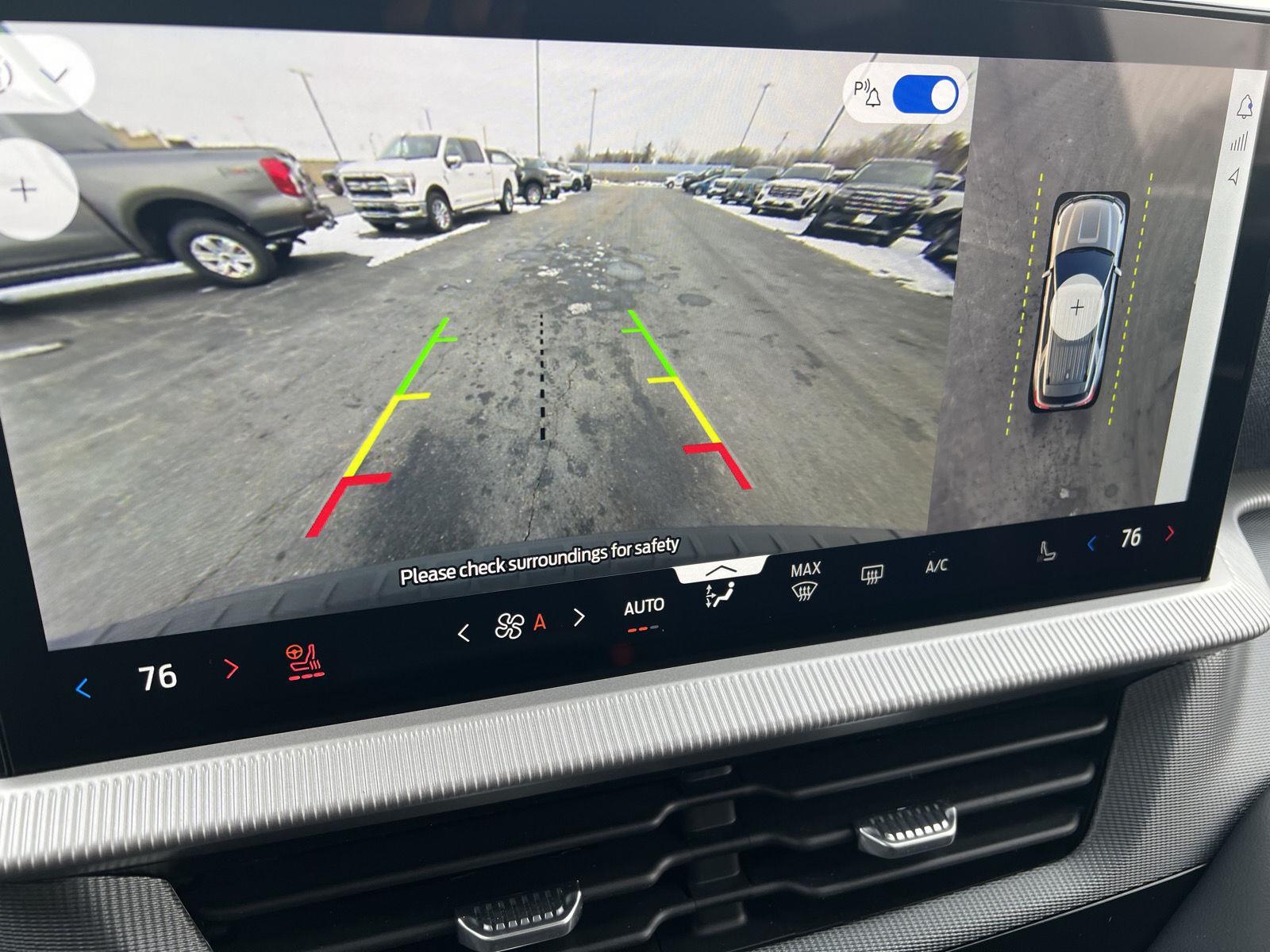 2026 Ford Explorer ST-Line - Photo 32