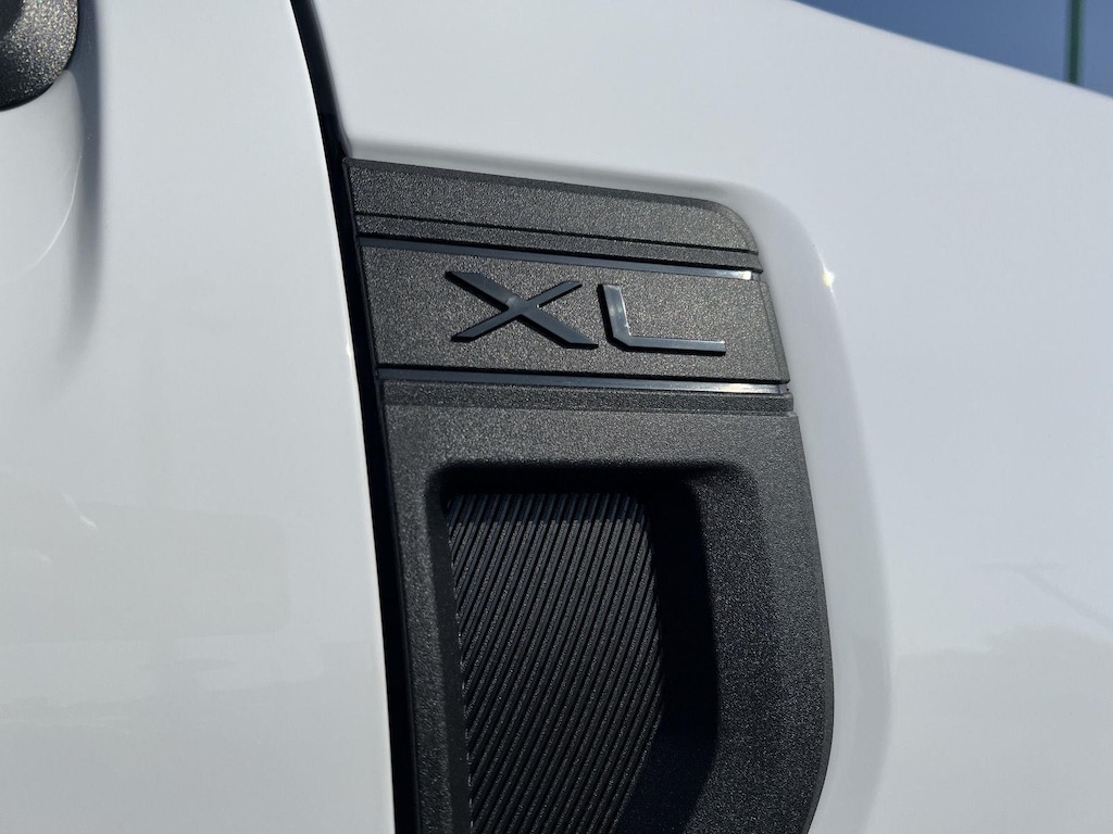 New 2025 Ford Maverick XL SuperCrew