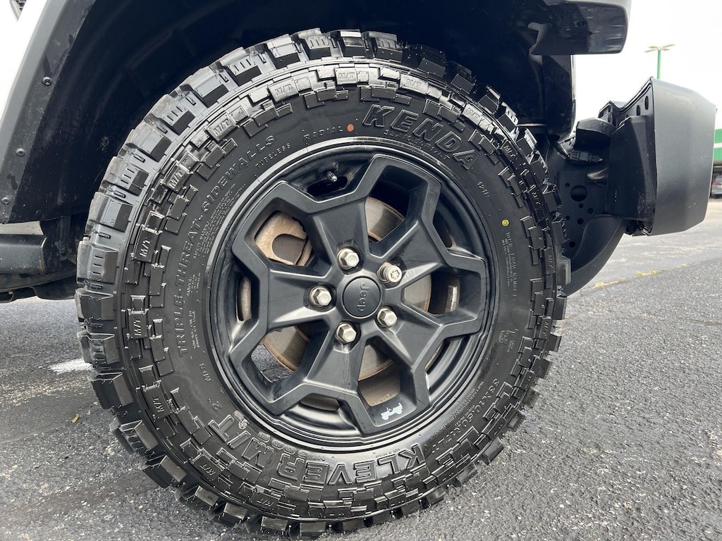 Used 2021 Jeep Gladiator Willys Truck