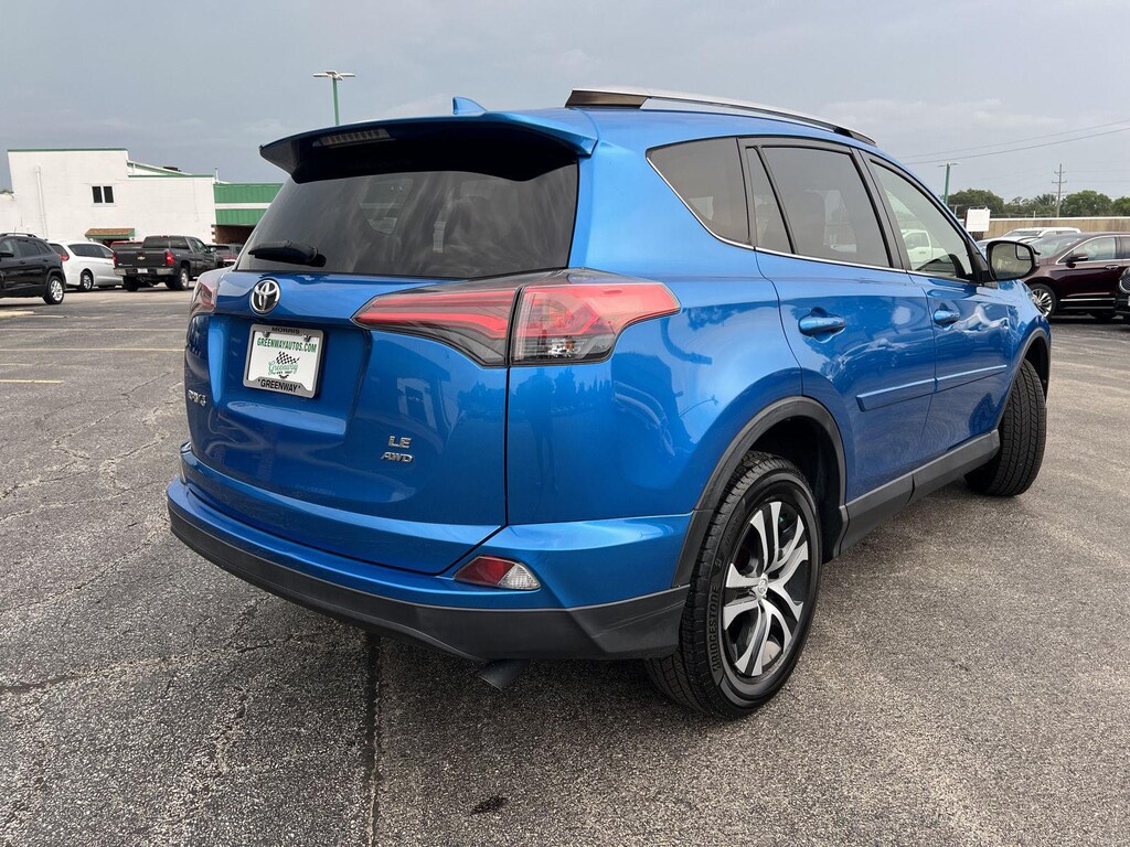 Used 2018 Toyota RAV4 LE SUV