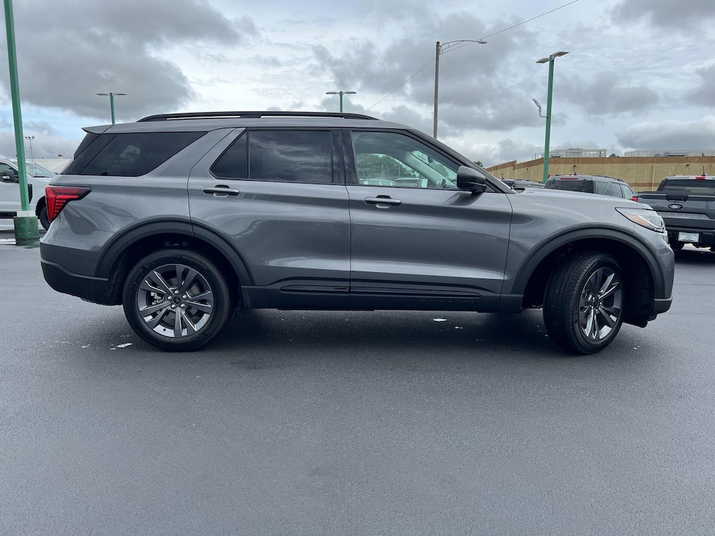 New 2026 Ford Explorer Active w/200A Pkg SUV