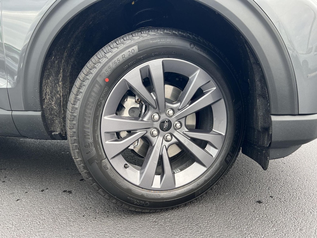 New 2026 Ford Explorer Active w/200A Pkg SUV