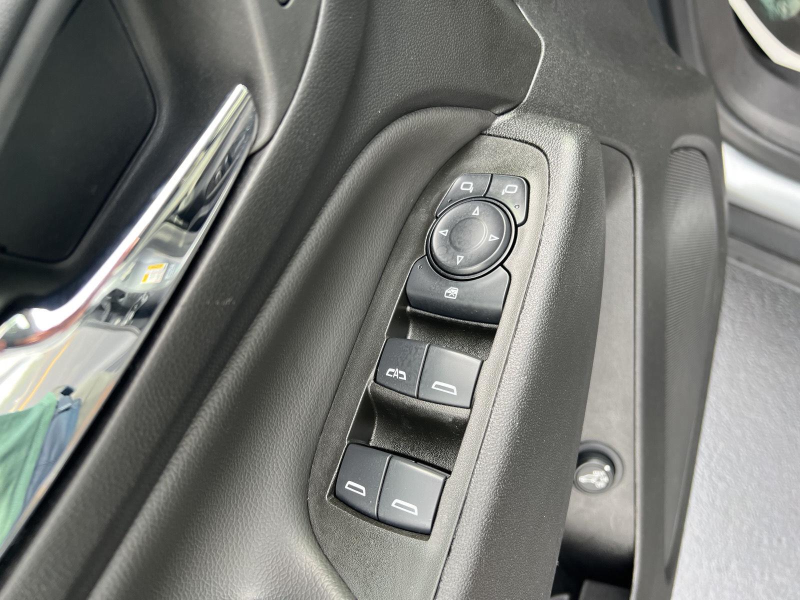 2024 Chevrolet Equinox LT - Photo 14
