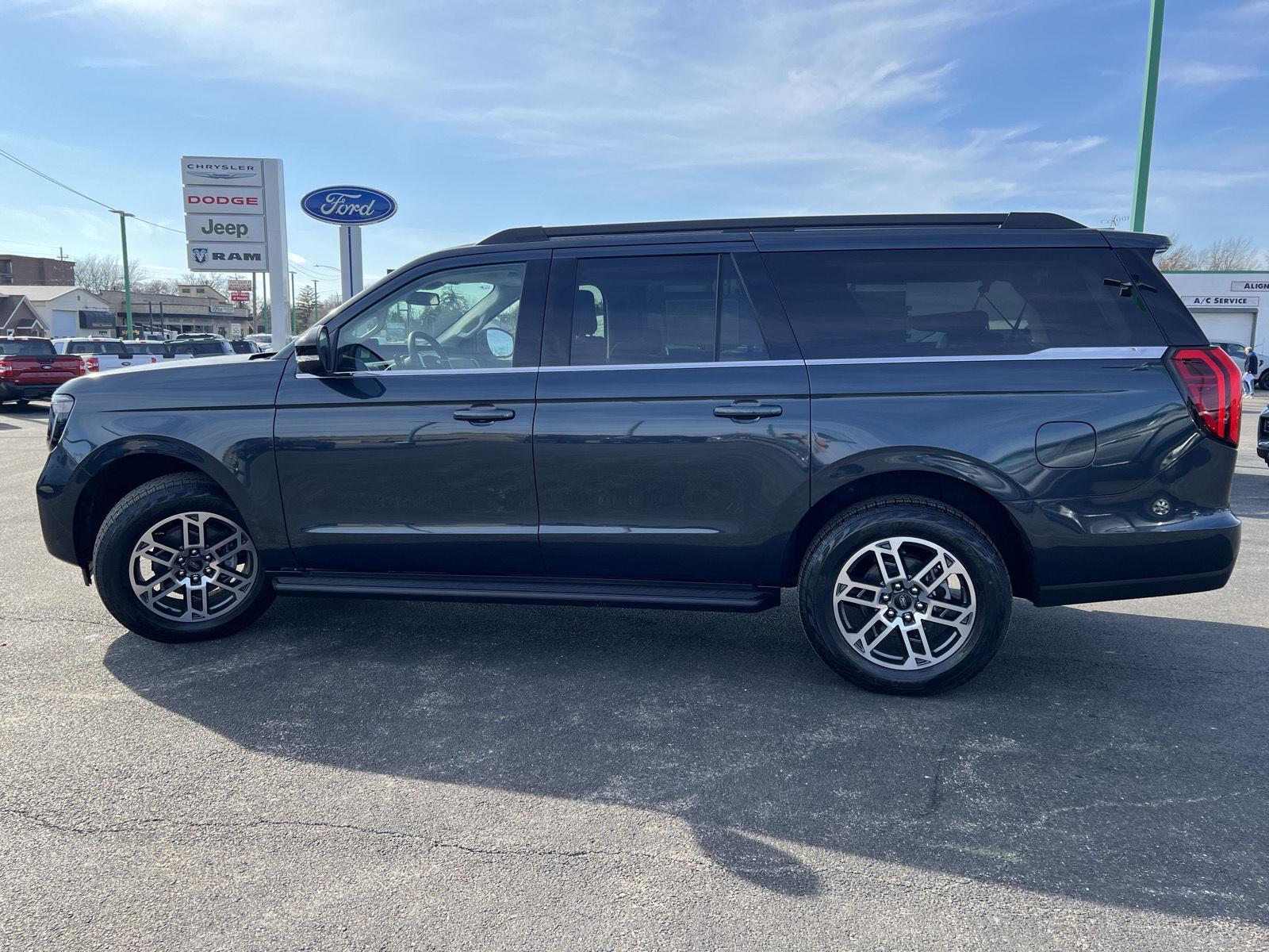 2026 Ford Expedition MAX Active - Photo 10