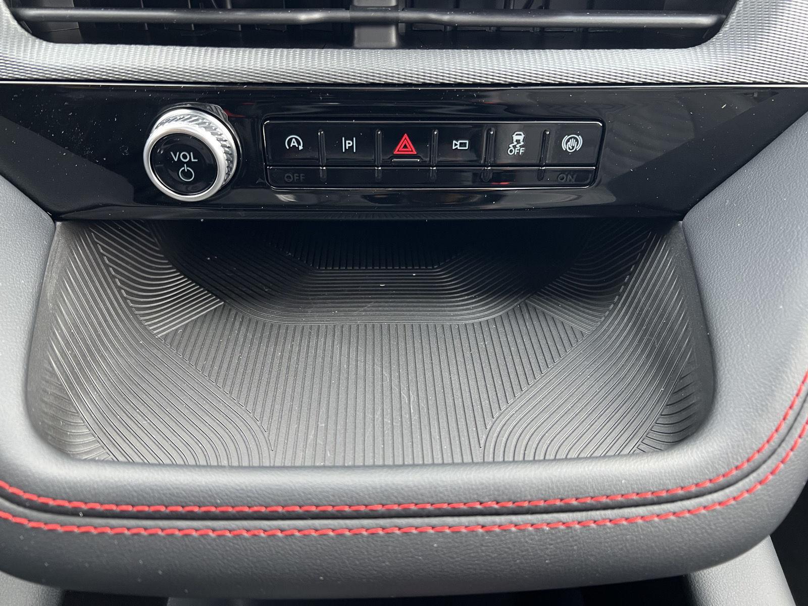 2026 Ford Explorer ST-Line - Photo 33