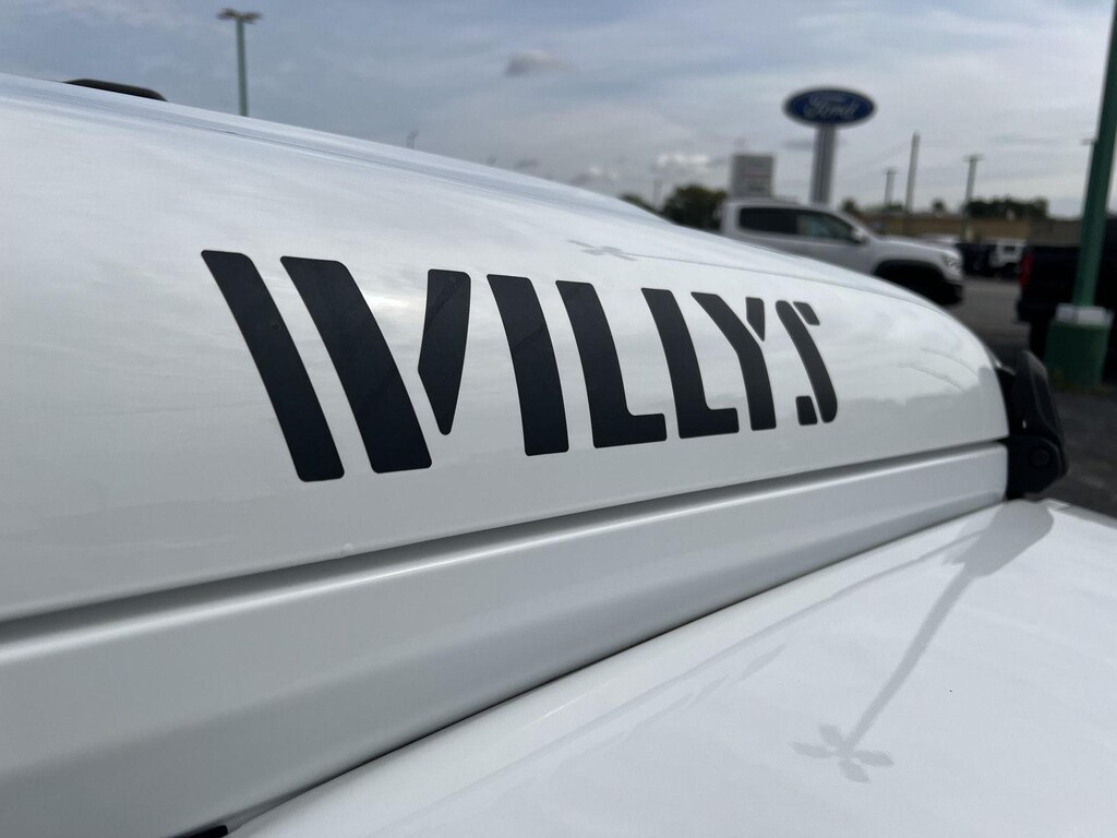 Used 2021 Jeep Gladiator Willys Truck