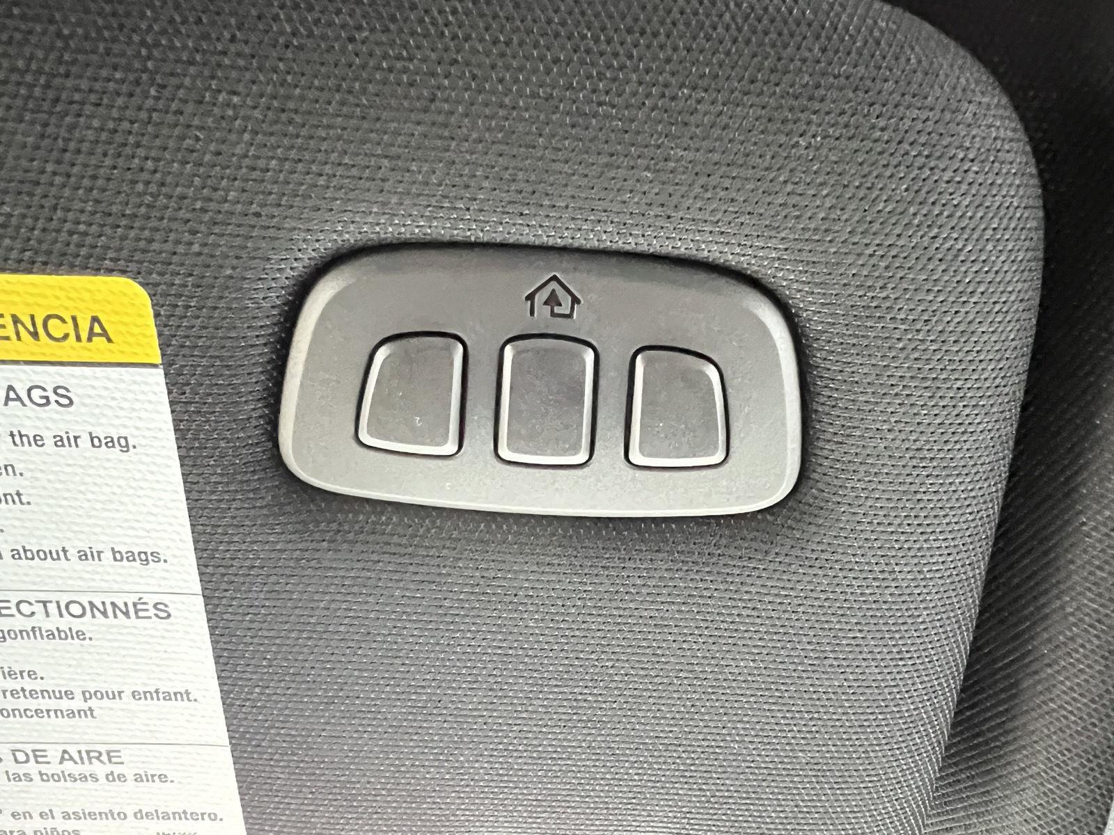 2026 Ford Explorer ST-Line - Photo 41