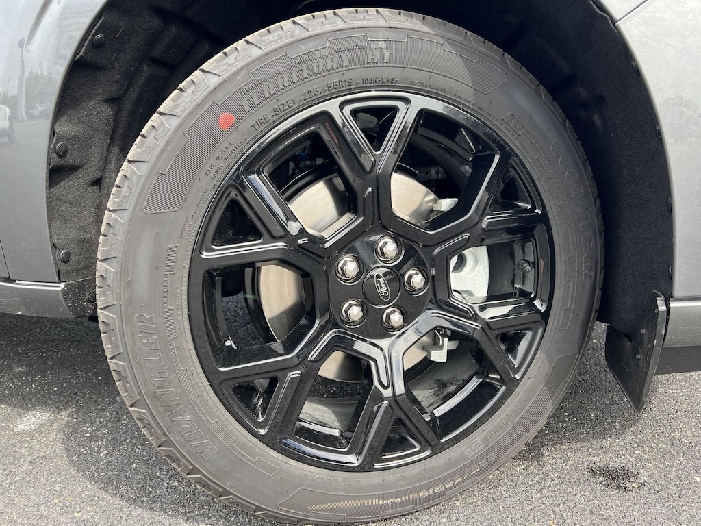 New 2025 Ford Maverick Lobo High SuperCrew