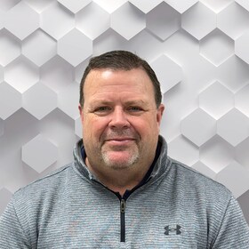 Staff member Scott Thorson from ID_234c0e