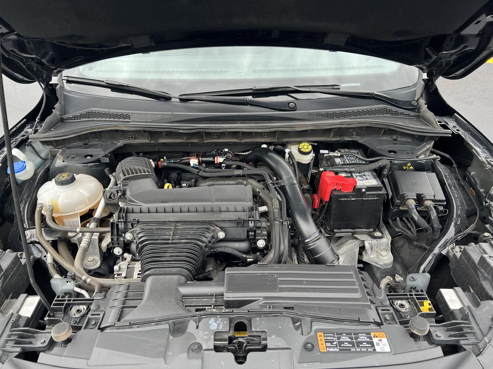 2025 Ford Escape ST-Line Select - Photo 48