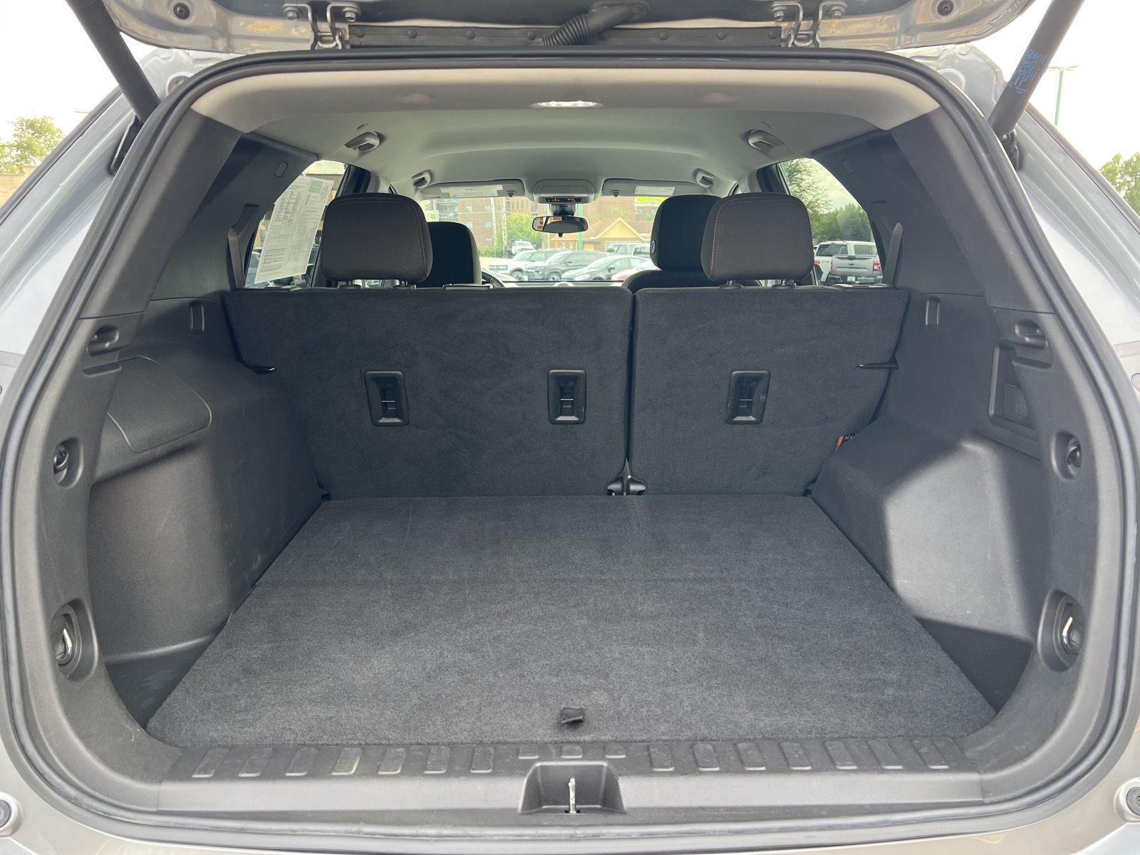 2024 Chevrolet Equinox LT - Photo 45