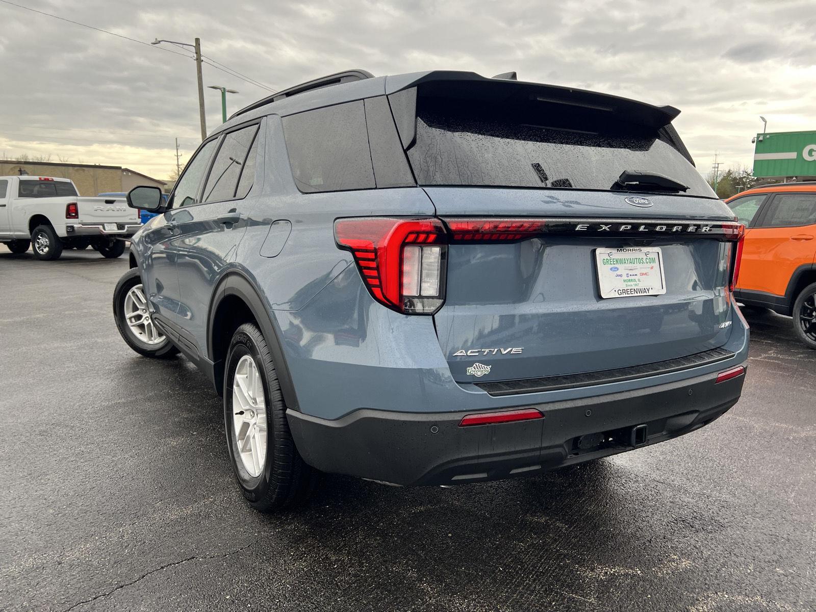 2026 Ford Explorer Active - Photo 9