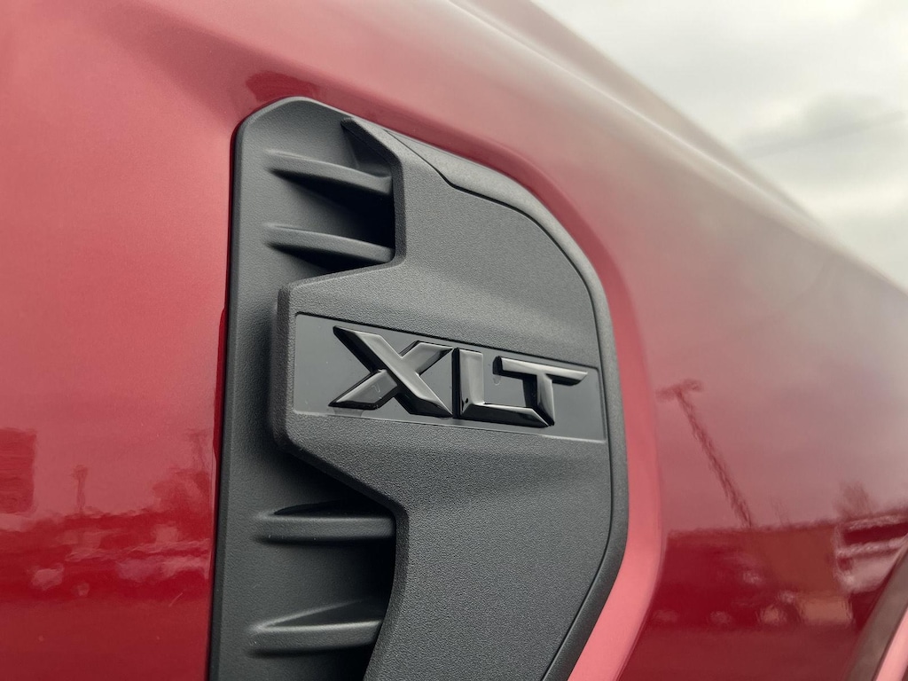 New 2025 Ford Ranger XLT SuperCrew