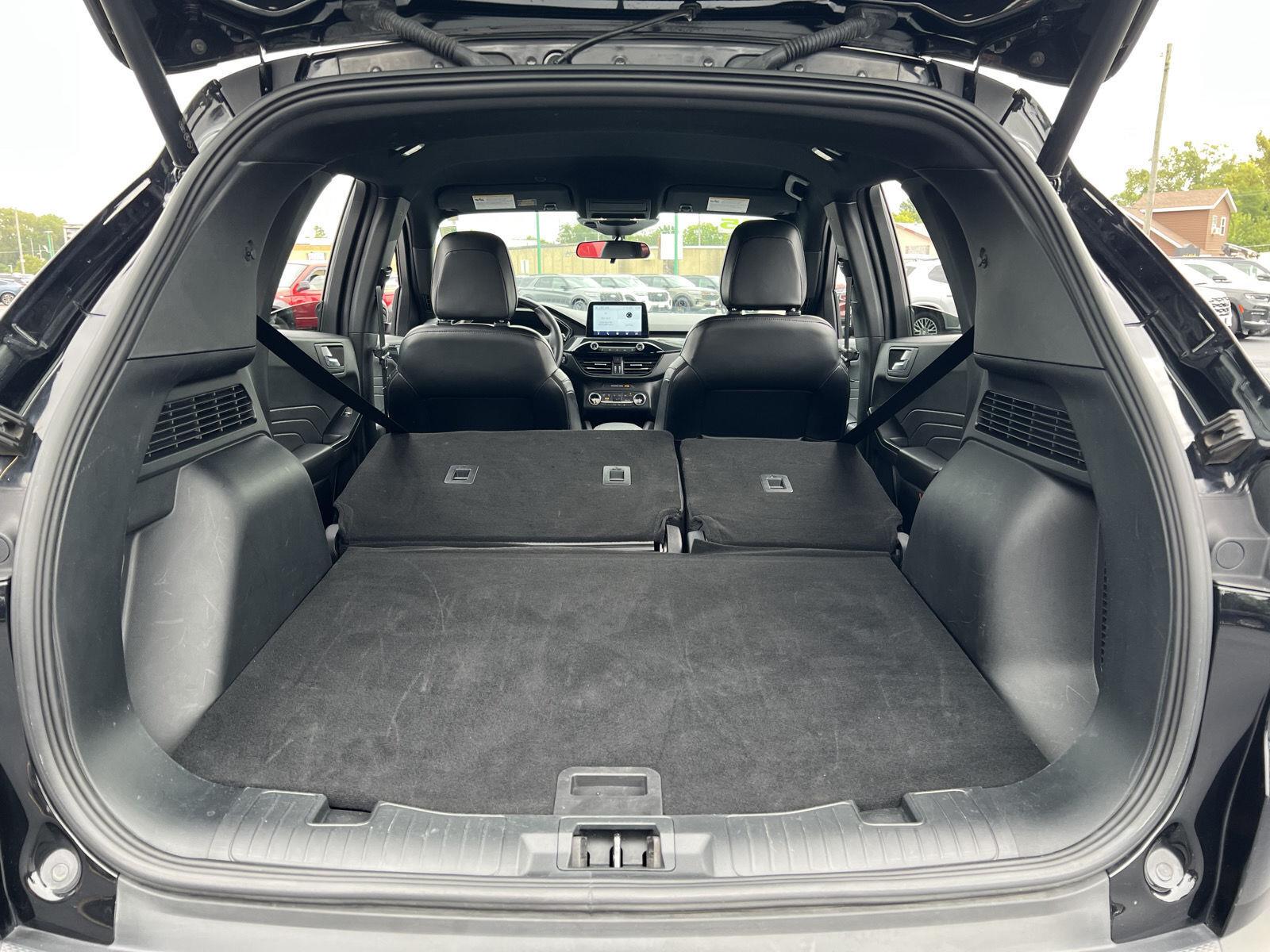 2025 Ford Escape ST-Line Select - Photo 45