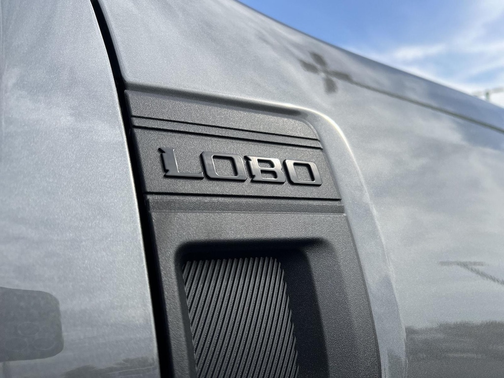 New 2025 Ford Maverick Lobo High SuperCrew